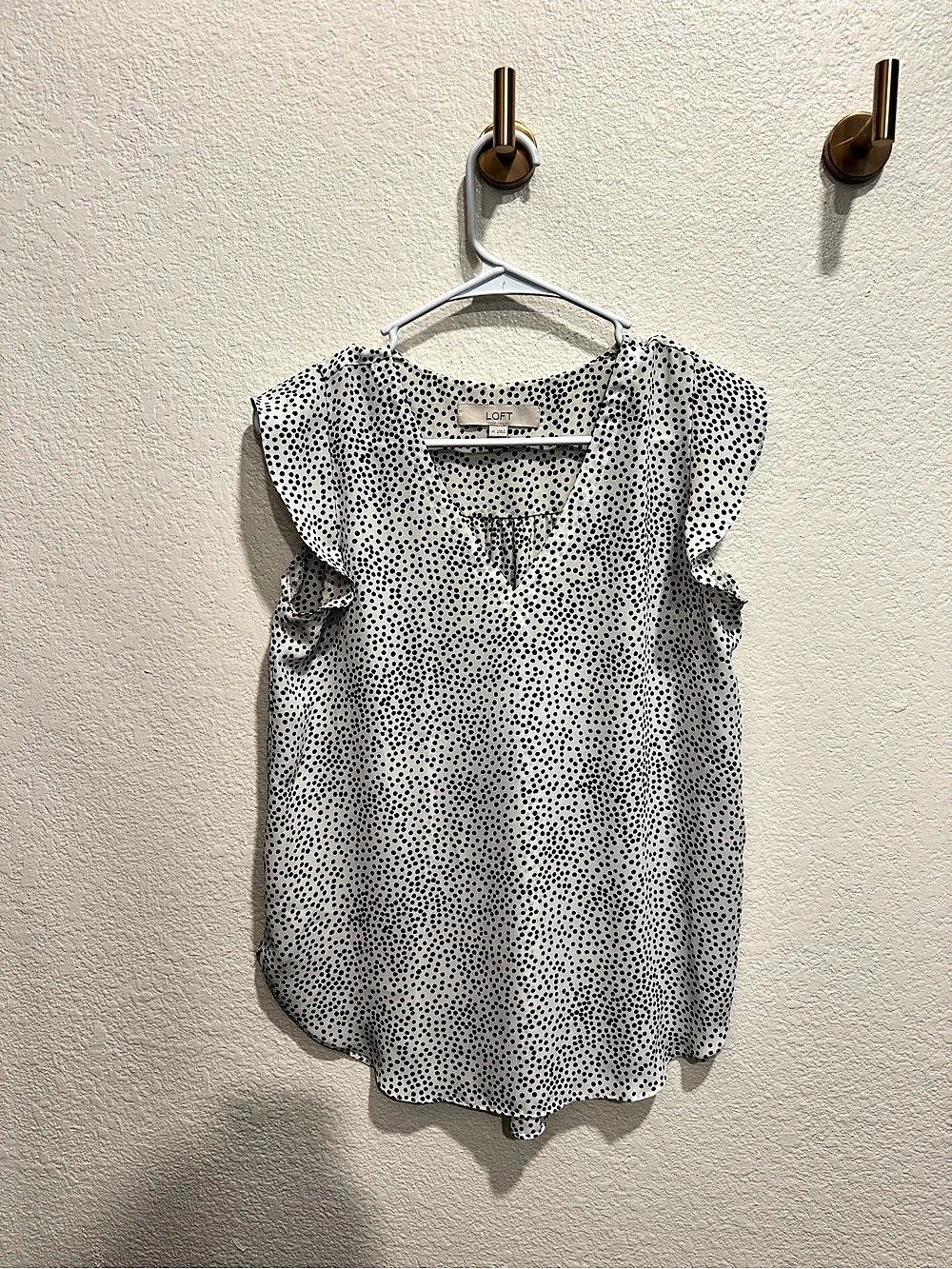 LOFT Polka Dot Blouse in White & Black Size XS Like New